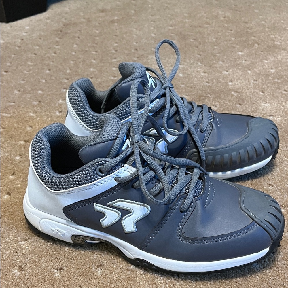 Pitching Toe Turf Shoes
